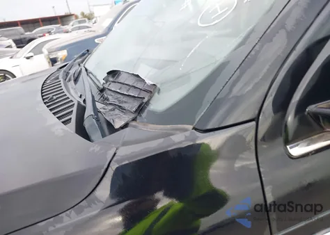 2019 Lincoln Navigator L Reserve z USA, uszkodzony, nr VIN 5LMJJ3LT3KEL12949